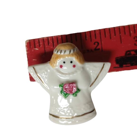 Vintage Ceramic Angel Brooch Christmas Holiday Pink Rose Lapel Pin VTG - Picture 7 of 7